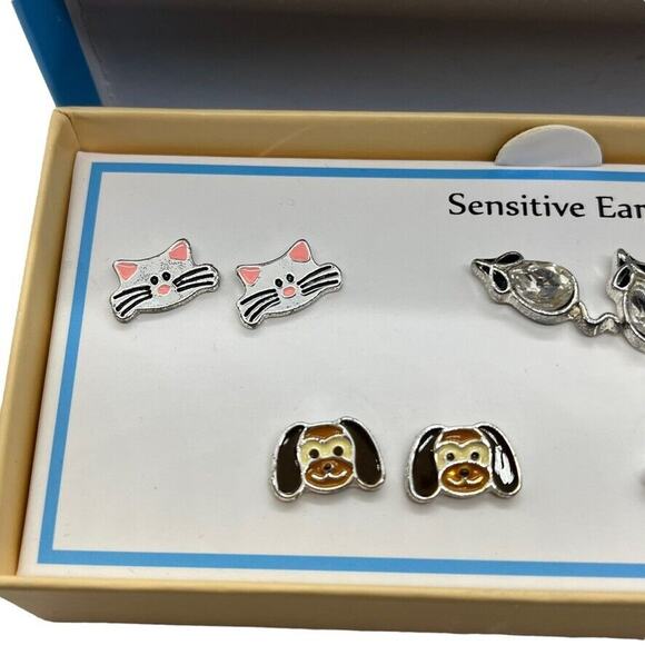 Earring Set of 5 Dog Cat Mouse Paw Prints Bay Studio Sensitive Ears Silver Tone - Picture 5 of 13